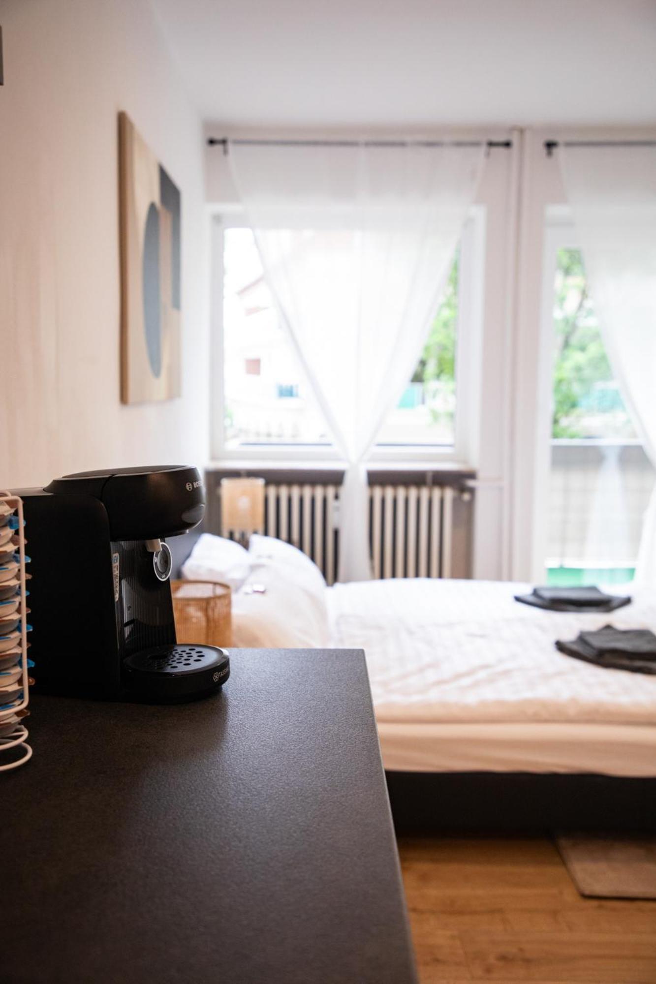 Me Living Bad Pyrmont Innenstadt 10 Meter Balkon المظهر الخارجي الصورة